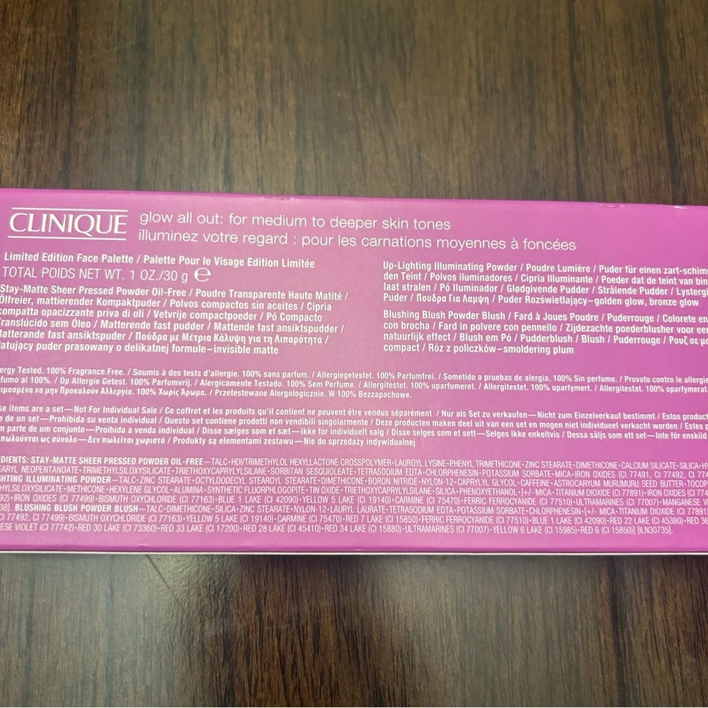 NEW Clinique “Glow all out” face pallet (medium to deeper skin tones)
